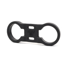 Load image into Gallery viewer, Spike Marker Figure 8 Holder